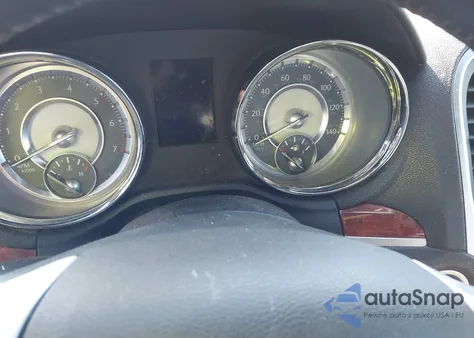 2014 Chrysler 300 из США, поврежденный, VIN 2C3CCAAG8EH343538